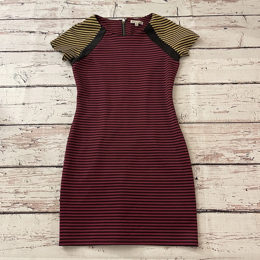 Lucca Couture Bodycon Dress Size Medium Striped Multicolor Short Sleeve Stretch